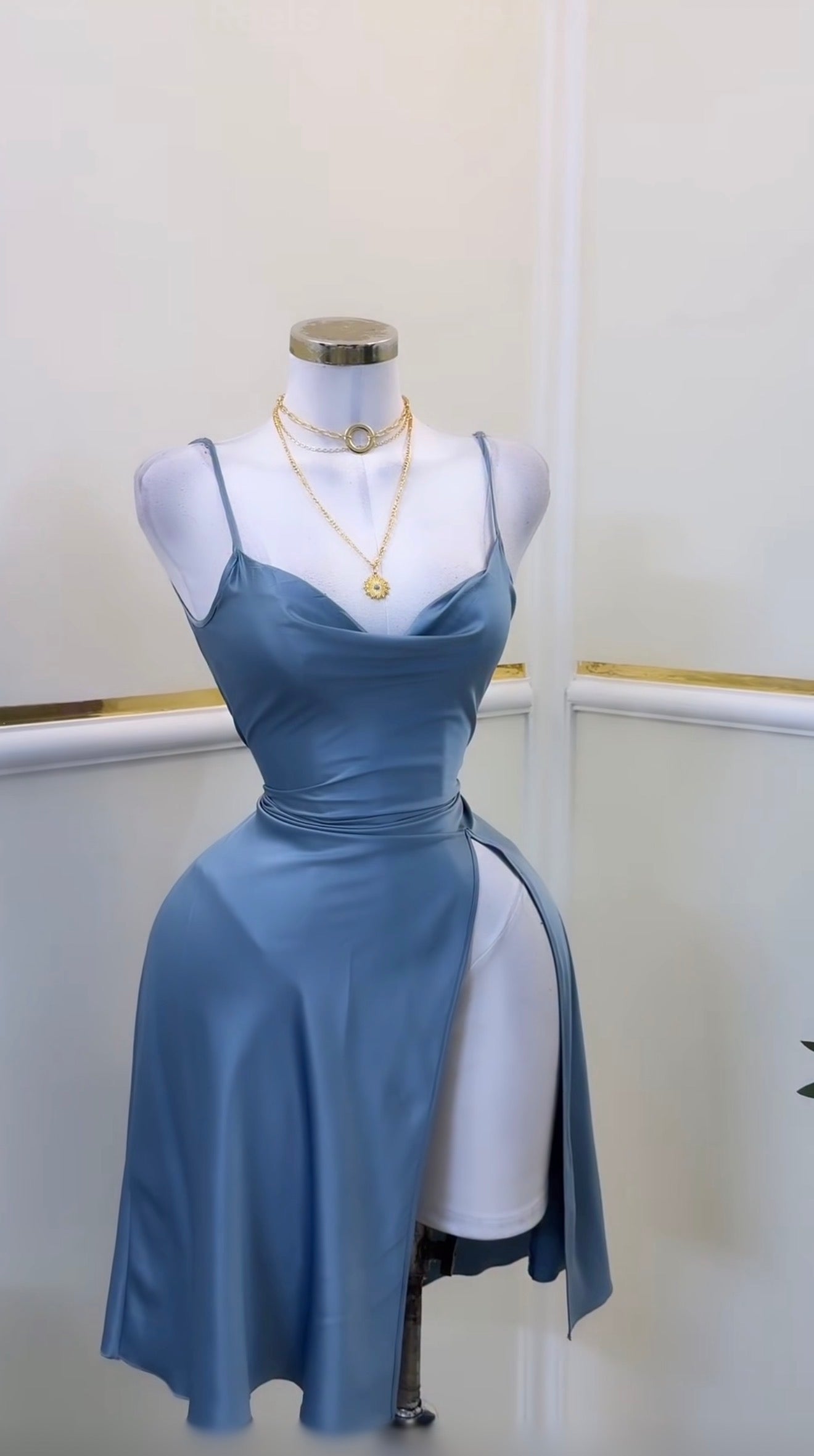 Premium Mulberry-Silk Silk Sleeveless Dress for Ladies